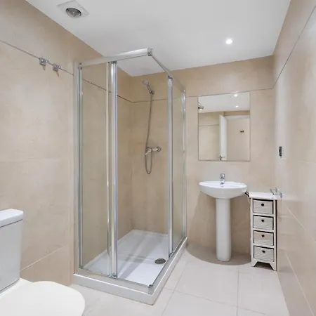 Apartamento Stylish Refurbished 2 Bed In The Heart Of Puerto Banus